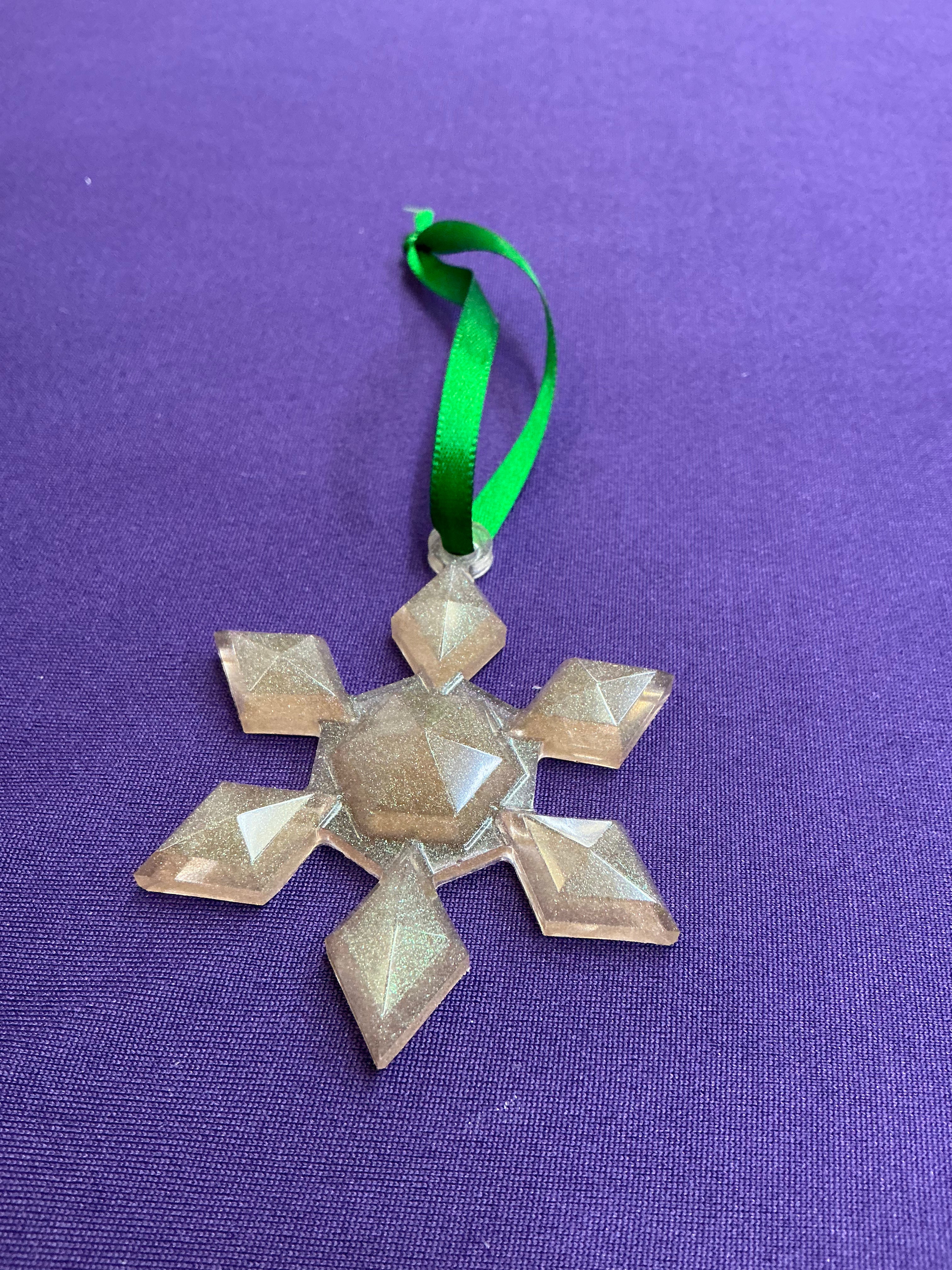 Gemcut Snowflake Ornament