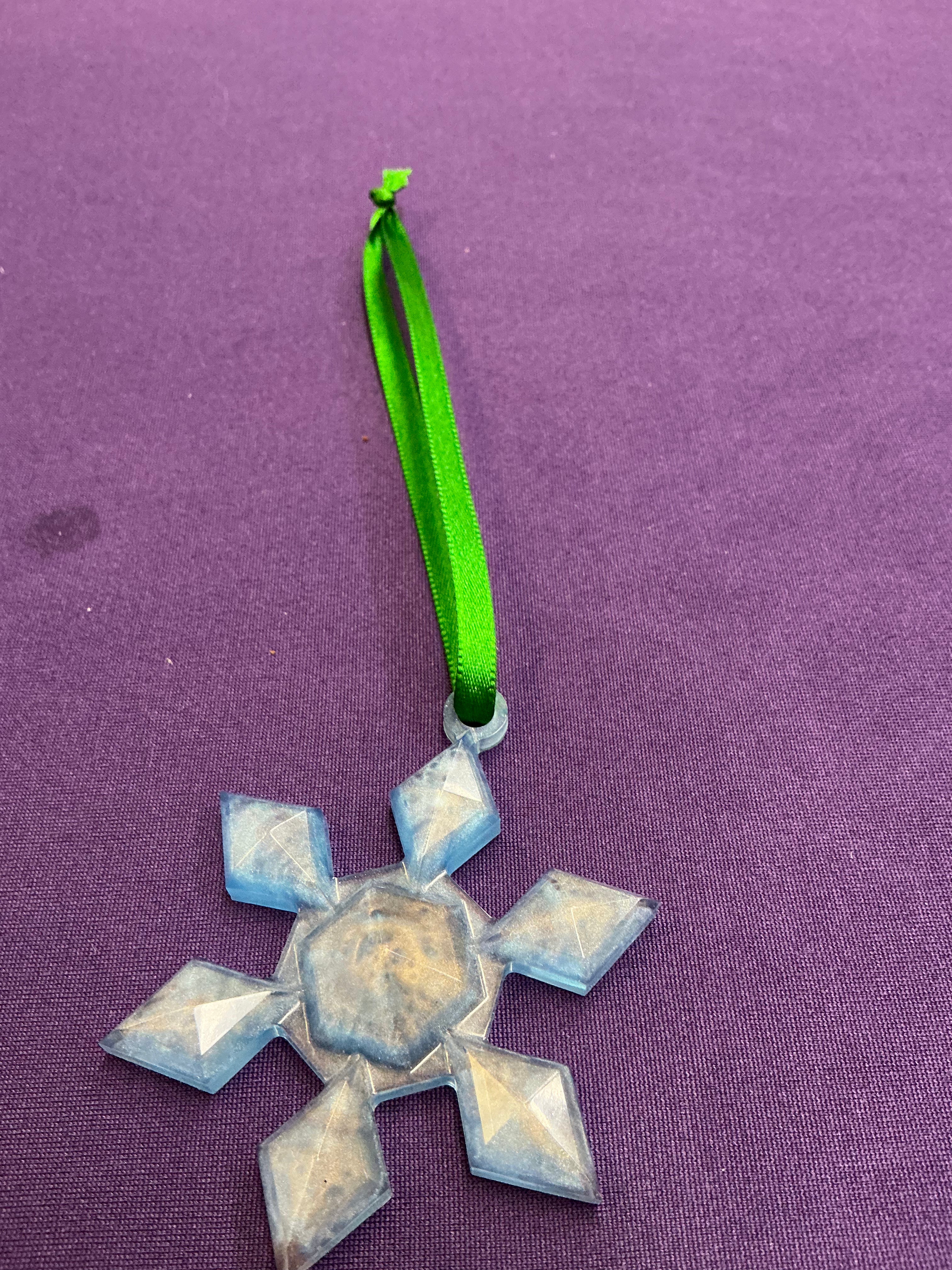 Gemcut Snowflake Ornament