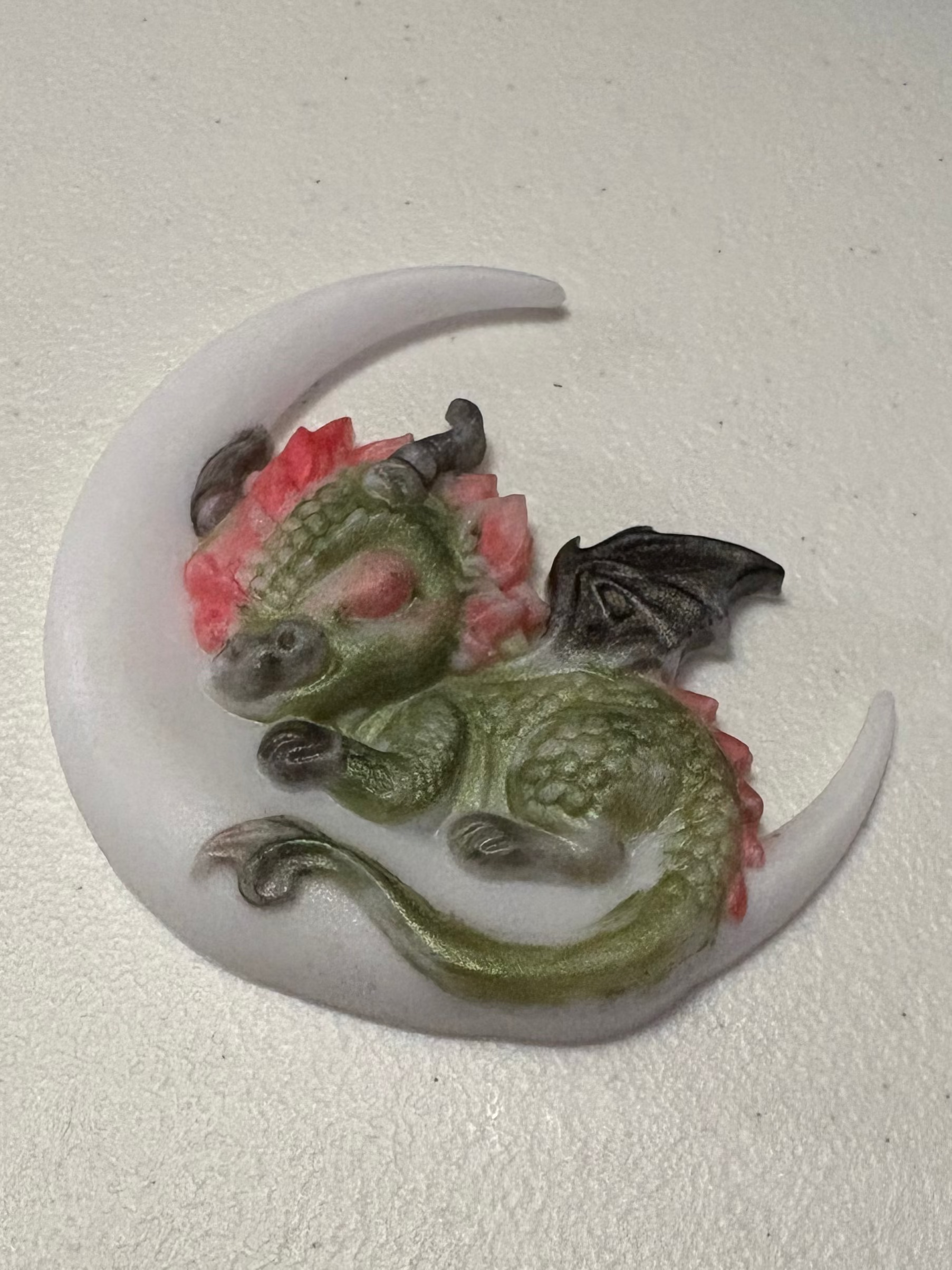 Dragon flat magnet